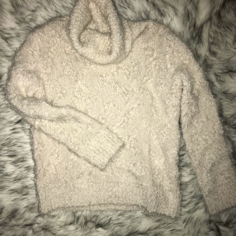 Warm off white chenille turtleneck. Never worn